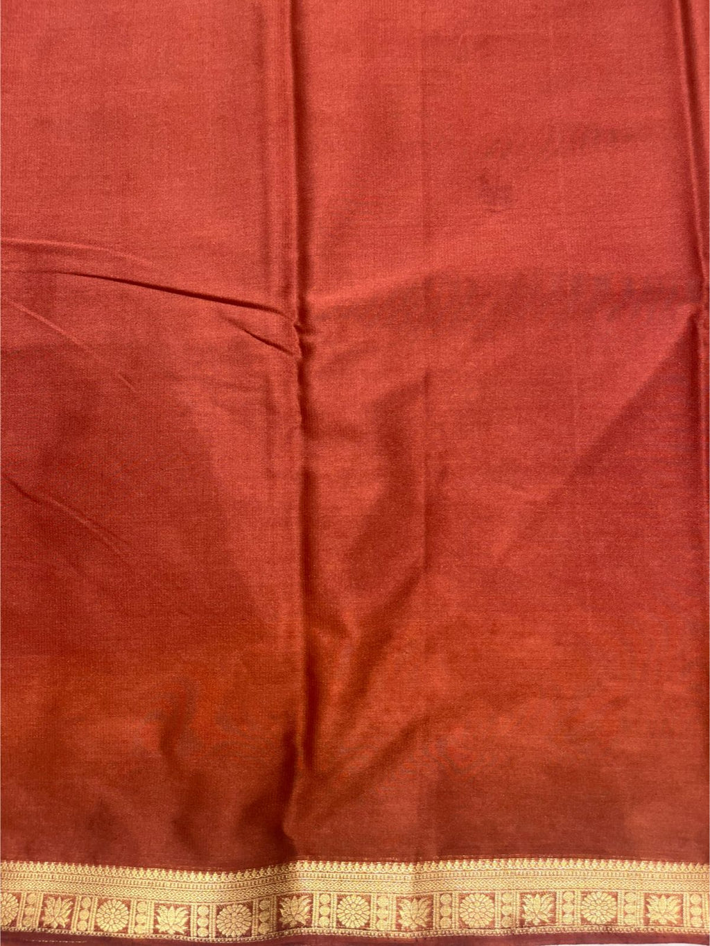 Elegant Brown Crape Saree– Solid Pattern