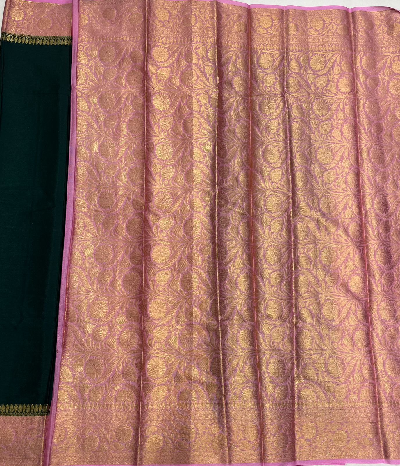 Bottle Green & Peach Pink Elegant CRAPE Saree